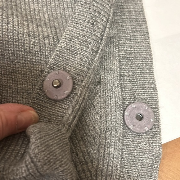 TARNISH Grey Wool Blend Cape-let Women’s One Sizee - Picture 3 of 8